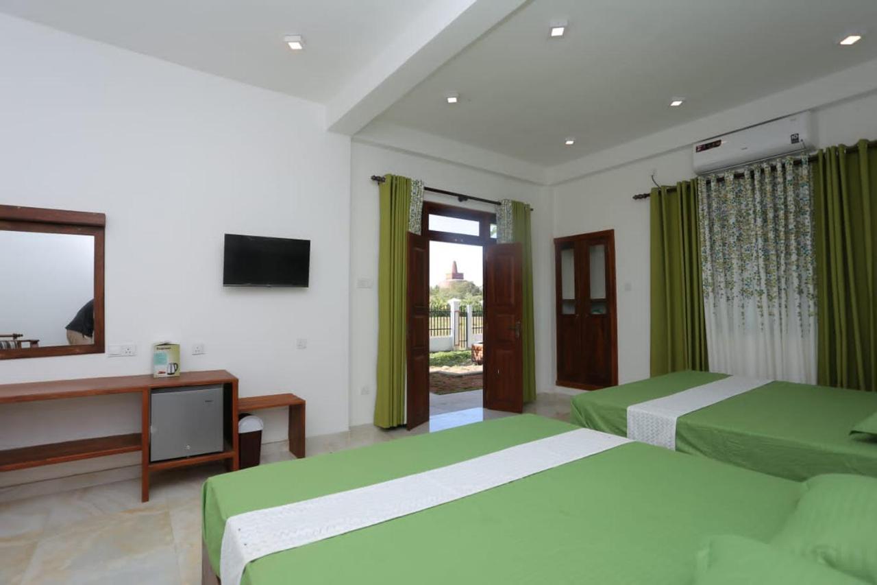 Green Shield Resort Анурадхапура Экстерьер фото